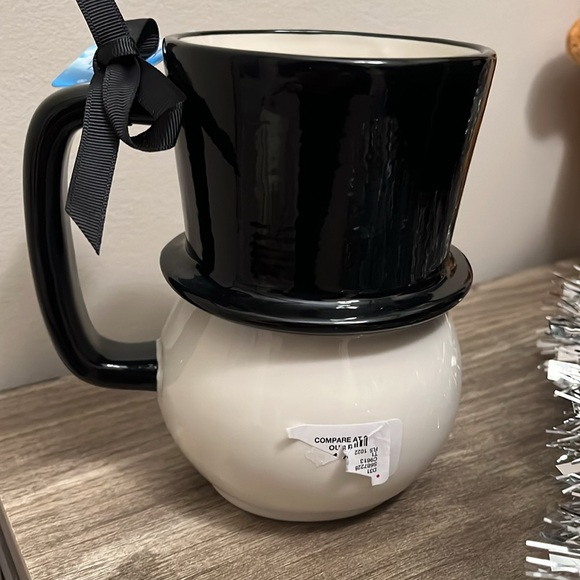 Rae Dunn Frosty the Snowman mug - Picture 2 of 5